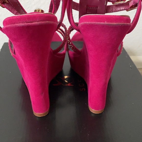 Fuchsia pink sparkle wedge sandals - Picture 3 of 6